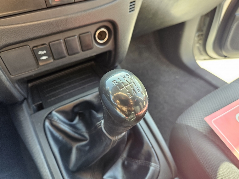 Mitsubishi L200 L200 D/c 2.4 Work Cr 4x2 Wf Doble Airbag Mn 2022 Usado en Rosselot Usados