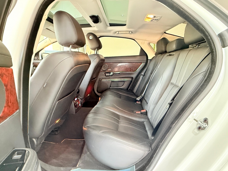 Jaguar Xj 5.0 V8 2012 Usado en Automotriz Olea Flaño