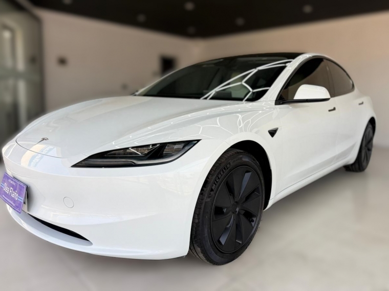 TESLA 3  MODEL 3 STANDARD 2025