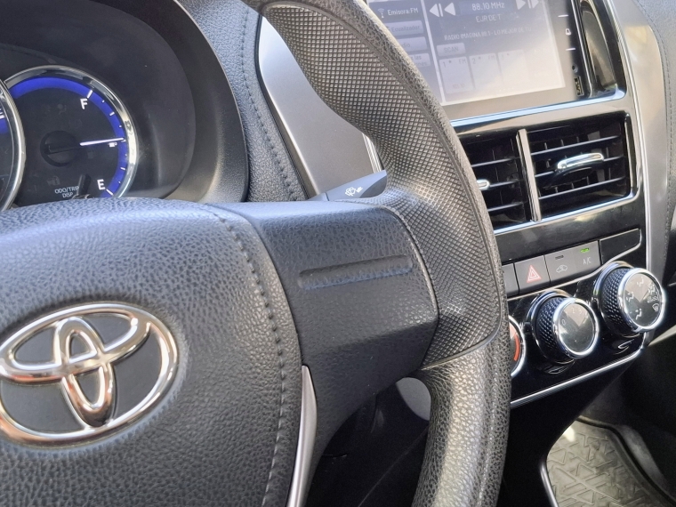 Toyota Yaris Gli E At 2022 Usado  Usado en Kovacs Usados