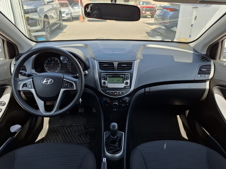 Hyundai Accent Rb 5dr Gl Av Ab 2015 Usado  Usado en Kovacs Usados