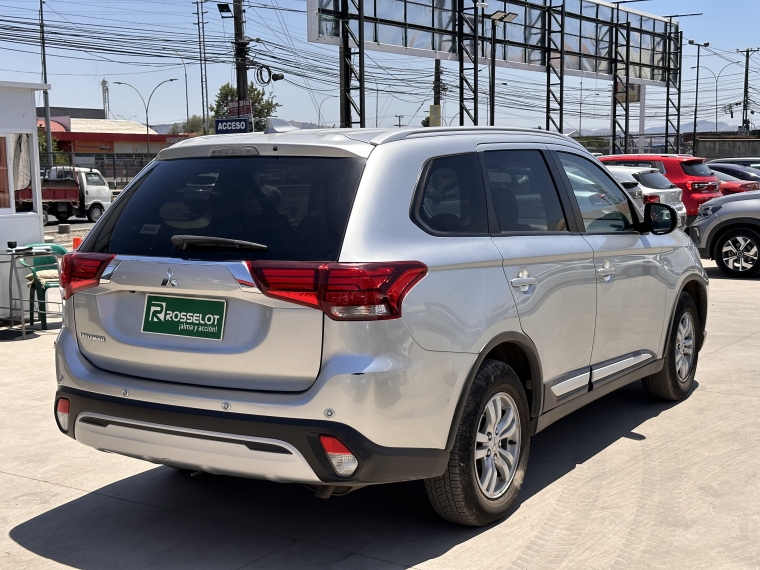 Mitsubishi Outlander Outlander Cvt 2.0 Aut 2022 Usado en Rosselot Usados