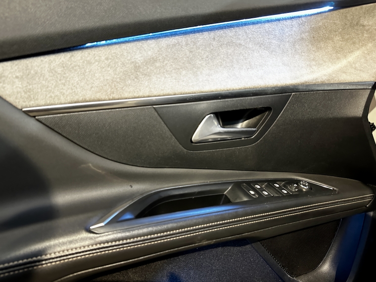 Peugeot New 5008 5008 Gt Bluehdi 1.5 Aut 2023 Usado en Rosselot Usados