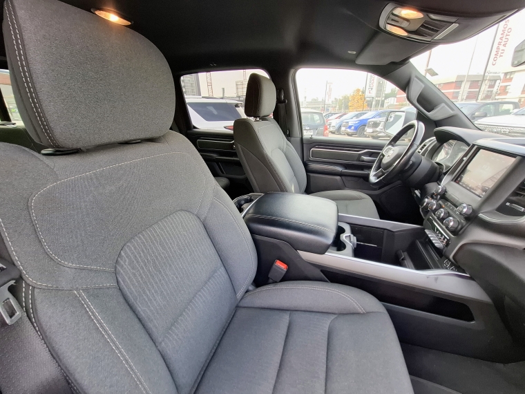 Ram 1500 New Ram 1500 Crew Cab Big Horn 3.6l E-torque Euro 6c 2021 Usado en Rosselot Usados