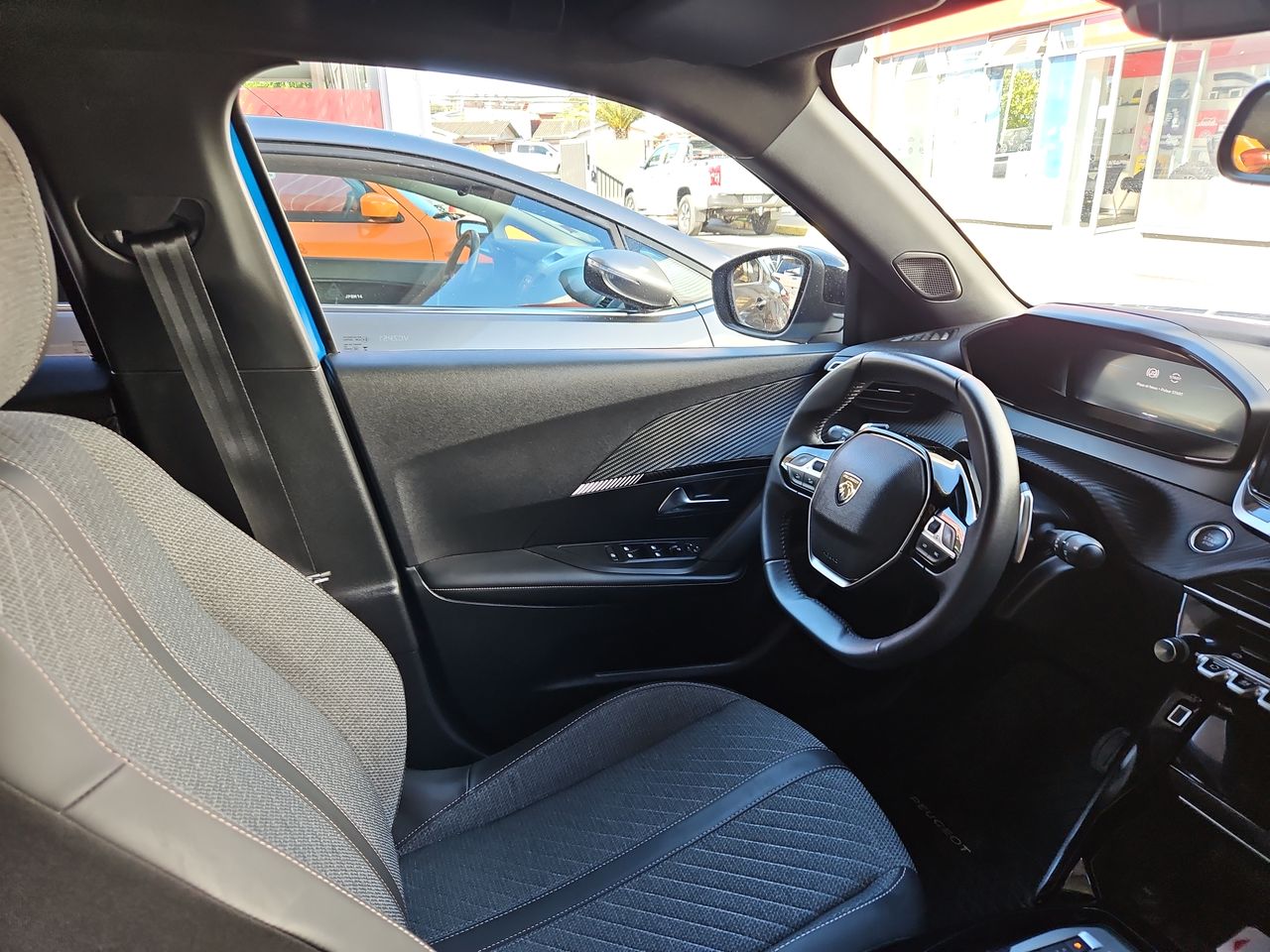 Peugeot 2008 2008 4x2 1.2 Aut 2025 Usado en Usados de Primera - Sergio Escobar