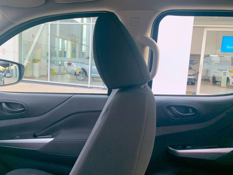 Nissan Navara 2.3d Se Diesel 4x4 Dob.cab. Mt 4p 2024 Usado  Usado en Webautos.cl