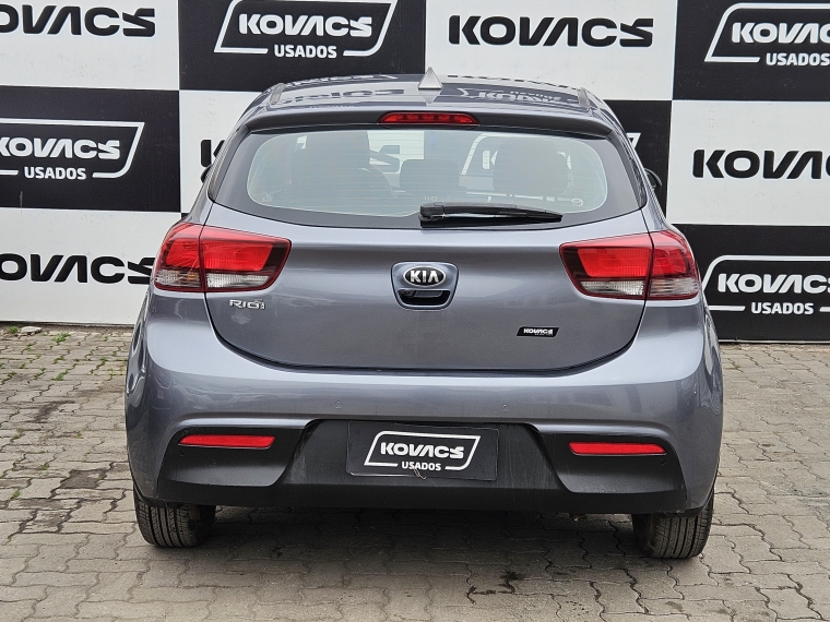 Kia Rio 5 Ex 6mt Ac 2021 Usado  Usado en Kovacs Usados