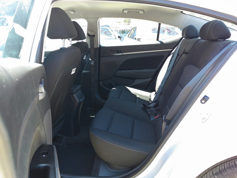 Hyundai Elantra Elantra Gls 1.6 2017 Usado en Rosselot Usados
