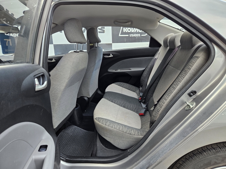 Kia Soluto 1.4 Lx Ac  Mt 2023 Usado  Usado en Kovacs Usados