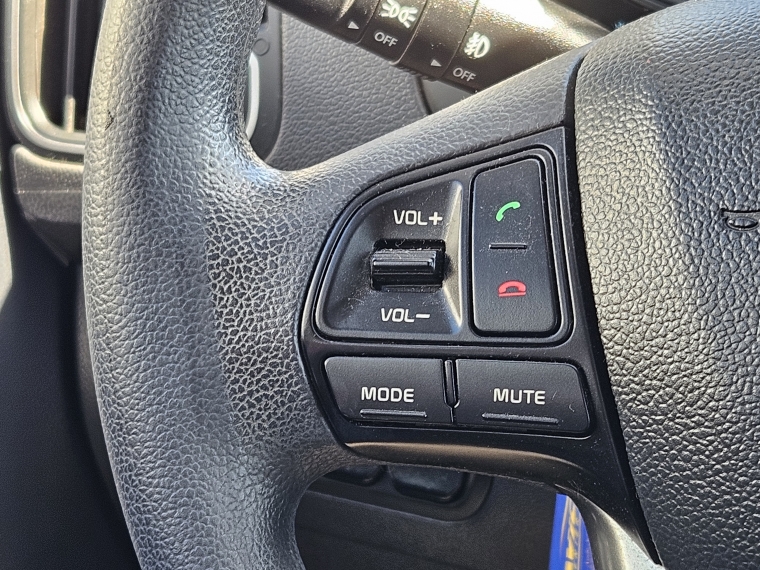 Kia Rio 5 Rio 5 Lx 1.2l 5mt Special Pack - 1817 2017 Usado en Rosselot Usados