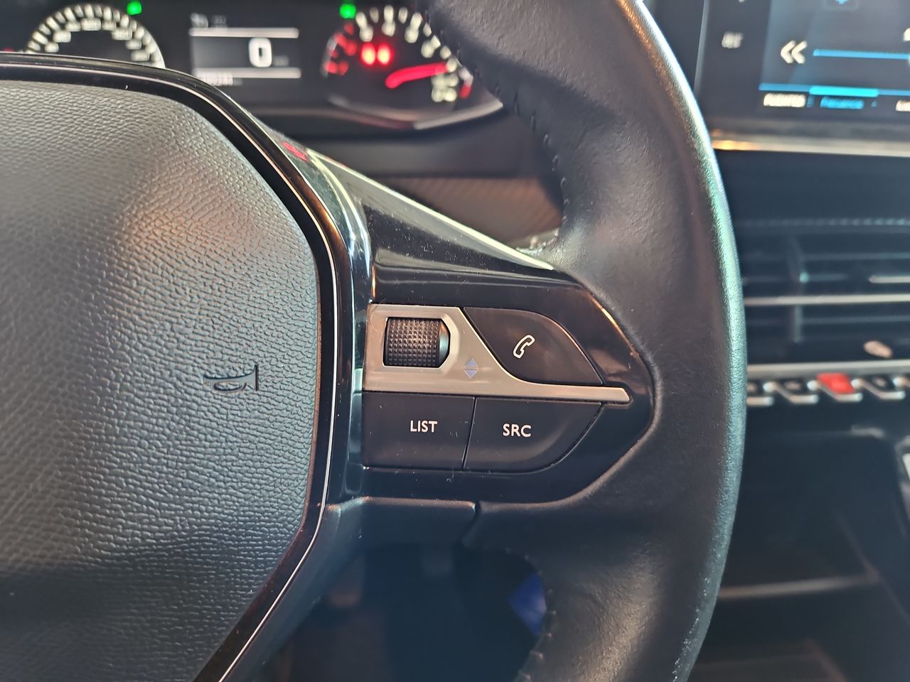 Peugeot 2008 2008 Active 1.2 2021 Usado en Usados de Primera - Sergio Escobar