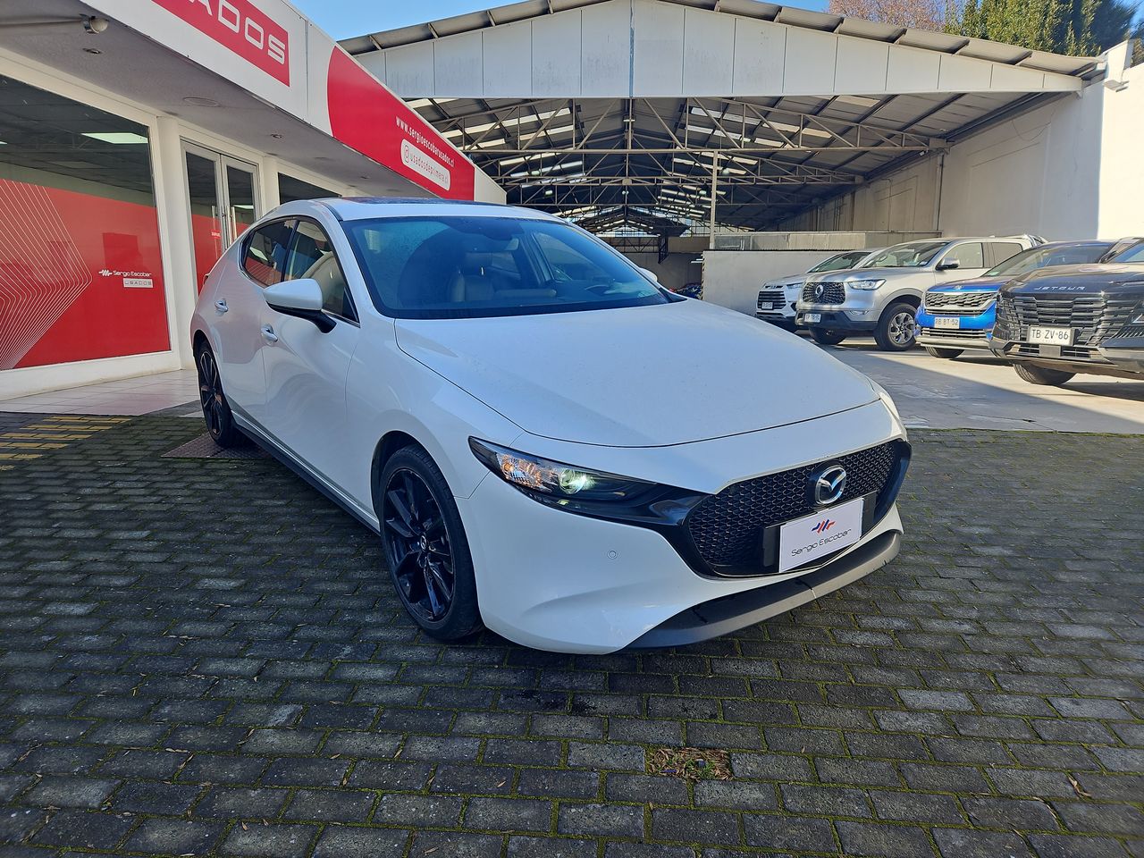 Mazda 3 3 Hatch Back 2.5 Aut 2022 Usado en Usados de Primera - Sergio Escobar