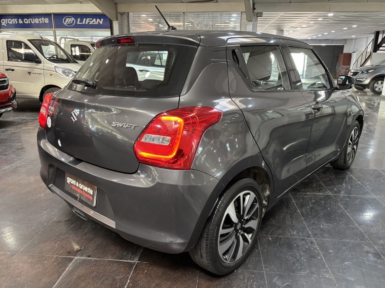 Suzuki Swift Glx Hb 1.2l 5mt Ac 2019  Usado en Grass & Arueste