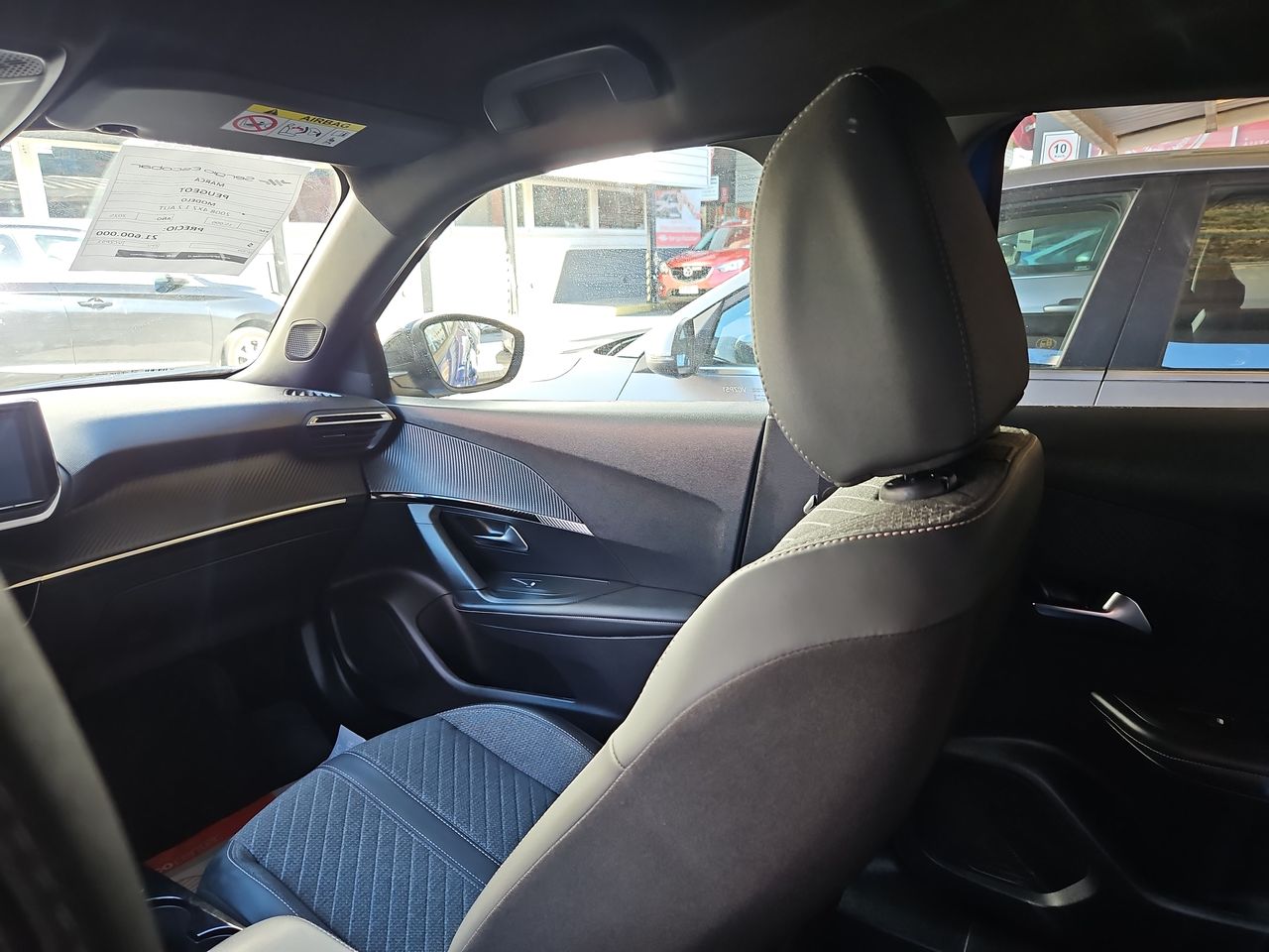 Peugeot 2008 2008 4x2 1.2 Aut 2025 Usado en Usados de Primera - Sergio Escobar