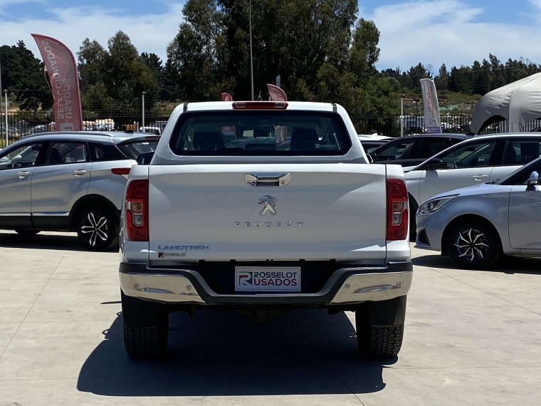 Peugeot Landtrek Landtrek Active Bluehdi 180 4x2 Euro 6b 2024 Usado en Rosselot Usados