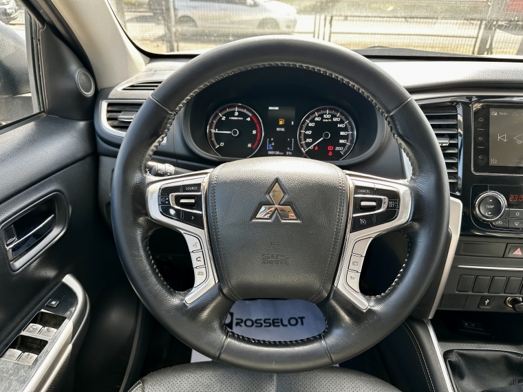Mitsubishi L200 L200 Dakar Hp 4x4 2.4 2023 Usado en Rosselot Usados