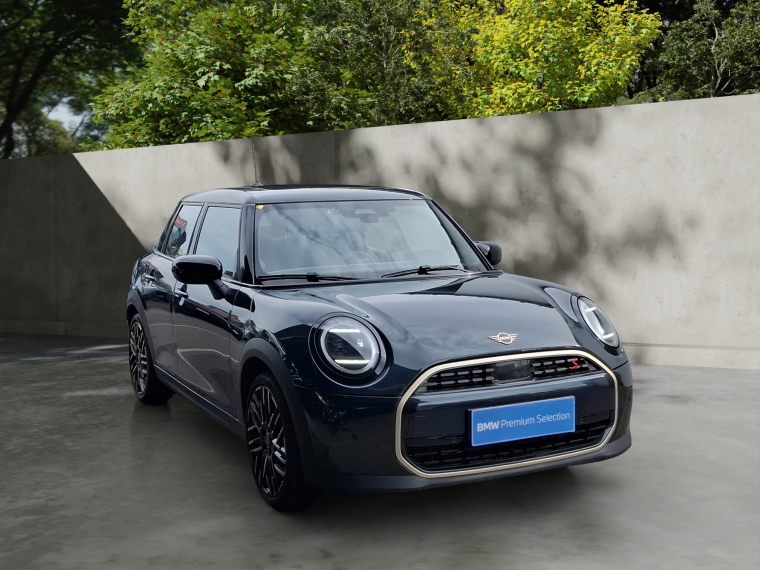 Mini Cooper S 2.0 Hb 5p Favoured 2026 Usado  Usado en BMW Premium Selection