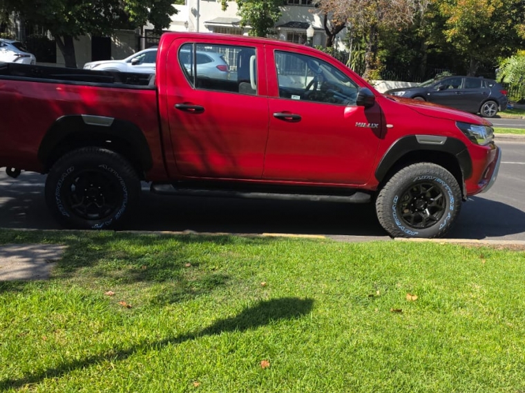 Toyota Hilux Dx 4x4 2.4 2022  Usado en Autos