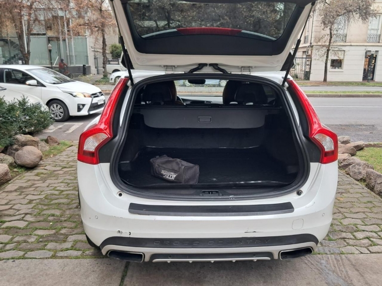 VOLVO V60 T5 AWD 2.0 - imagen 7
