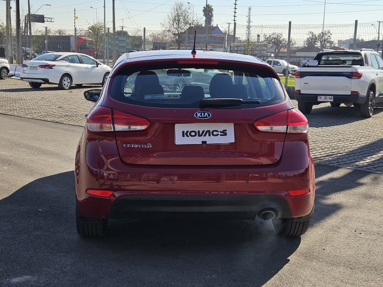 Kia Cerato 5 5 Ex Mt 1.6 2019 Usado  Usado en Kovacs Usados