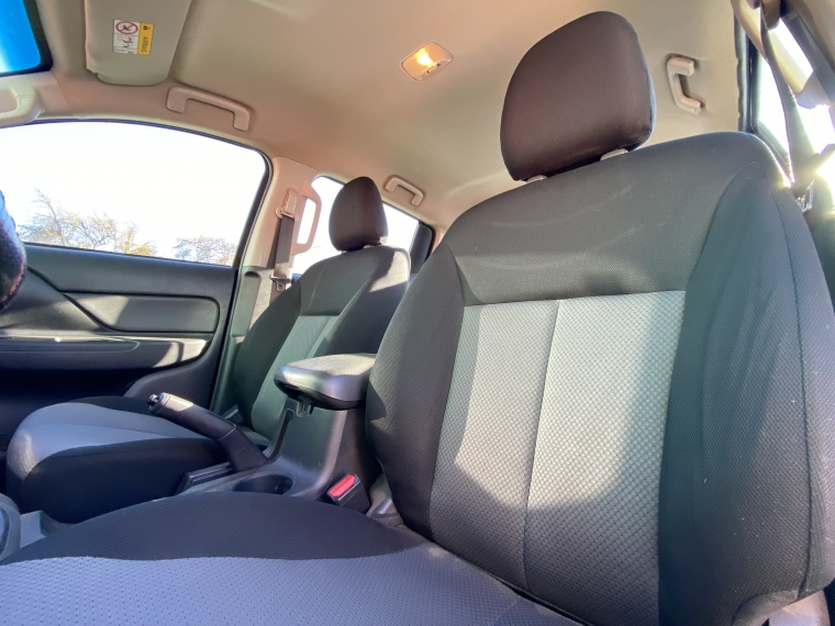 Mitsubishi L200 L200 Work Cr Wf 2.4 2021 Usado en Rosselot Usados