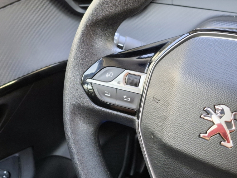Peugeot 208 Puretech Style  Mt 2023 Usado  Usado en Kovacs Usados