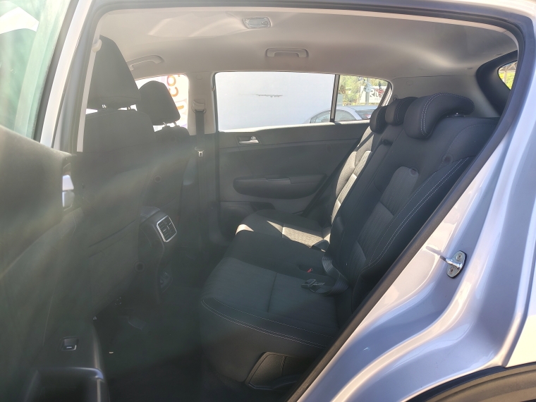 Kia Sportage Sportage Lx 2.0l Gsl 6mt 2wd 4x2 - 1798 2017 Usado en Rosselot Usados