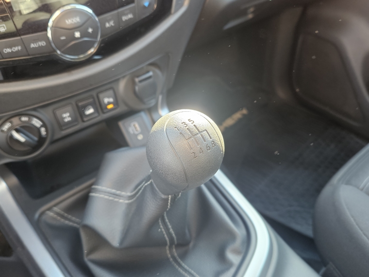 Nissan Navara Xe 4x4 Mt Dc Awd 2.3  (facturable) 2025 Usado  Usado en Kovacs Usados