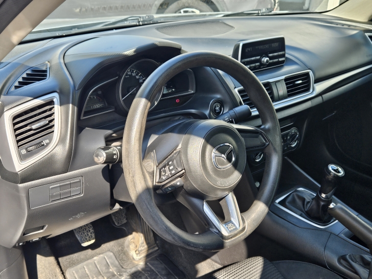 Mazda 3 sedan New 3 1.6 2018 Usado en Rosselot Usados