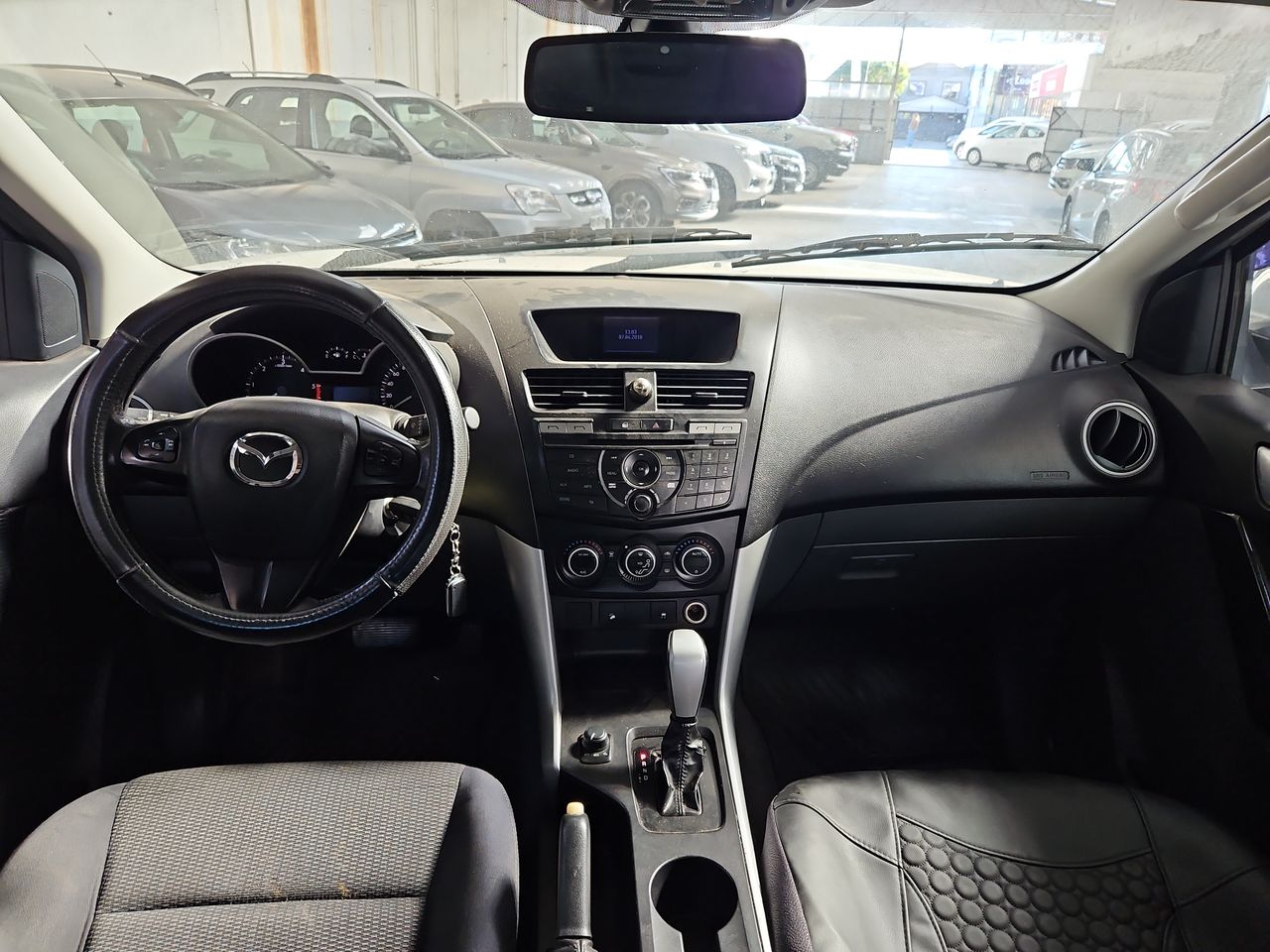 Mazda Bt-50 Bt 50 Dcab Sdx 4x4 3.2 Aut 2014 Usado en Usados de Primera - Sergio Escobar