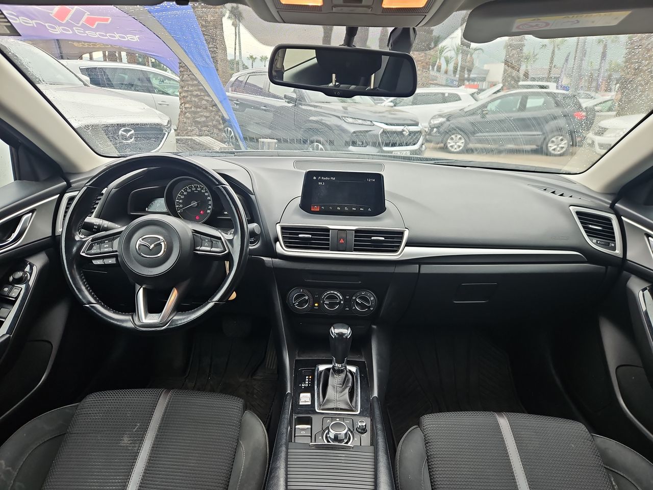 Mazda 3 New 3 Hb 2.0 Aut. 2018 Usado en Usados de Primera - Sergio Escobar