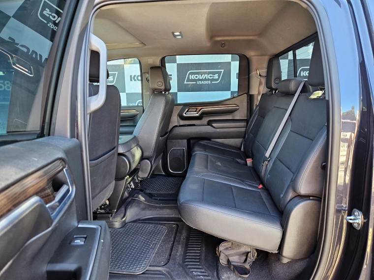Chevrolet Silverado Silverado Cc Dcab 4x4 5.3 Aut 2024 Usado  Usado en Kovacs Usados