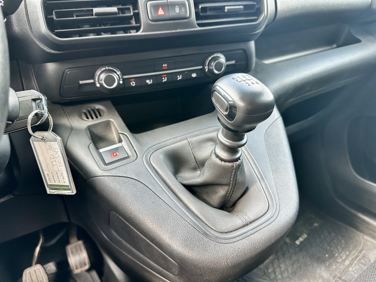 Peugeot Partner Partner L1 Blue Hdi 100 1.5 2024 Usado  Usado en Kovacs Usados