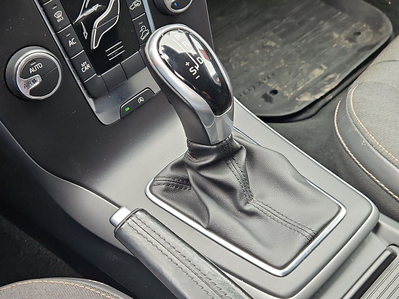 Volvo V40 V40 2018 Usado en Usados de Primera - Sergio Escobar