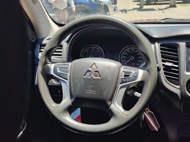 Mitsubishi L200 L200 Katana Cr 2.4 2023 Usado en Rosselot Usados