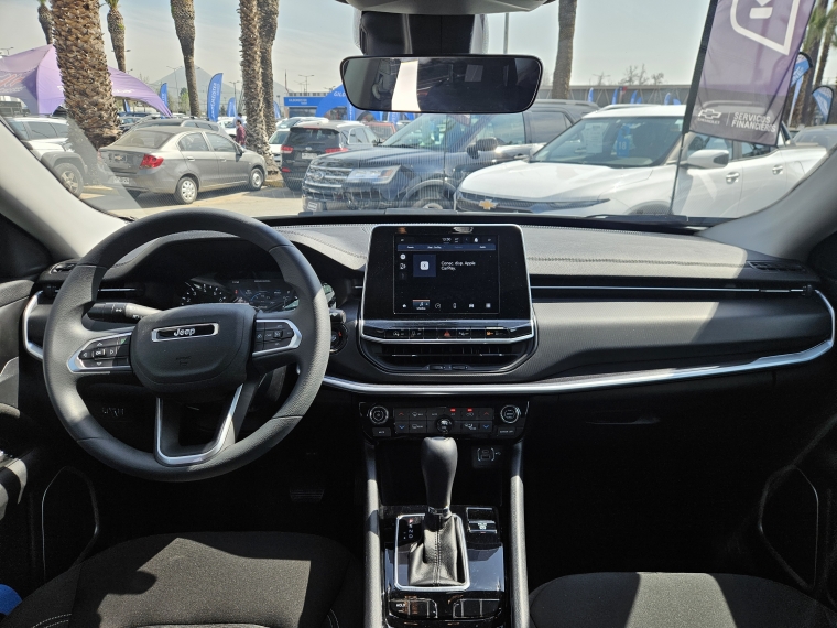 Jeep Compass — foto 9 de 20
