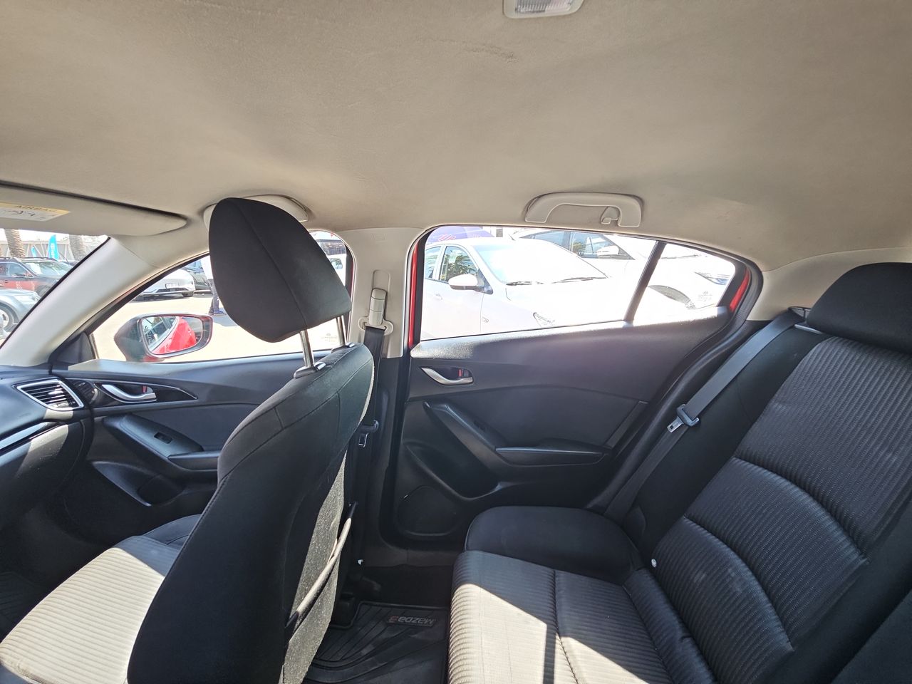 Mazda 3 3 Sport Hb 2.0 2016 Usado en Usados de Primera - Sergio Escobar