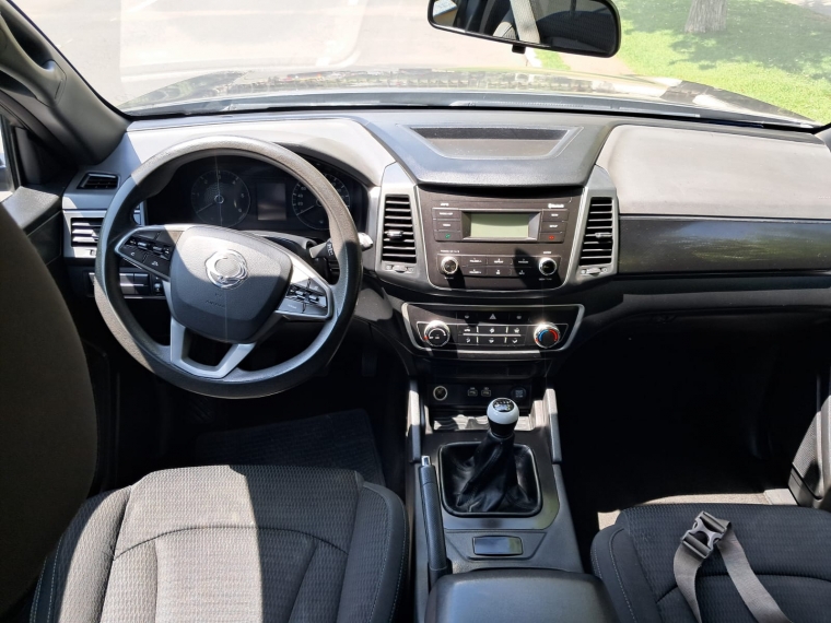 Ssangyong Grand musso 4x2 Mt 2.0 2022 Usado en GT Autos Ssangyong Grand musso 4x2 Mt 2.0 2022 Usado en GT Autos
