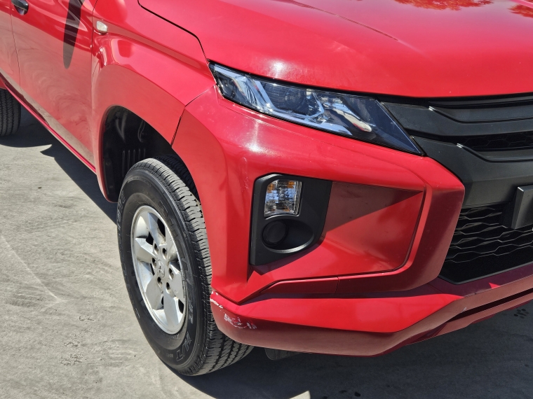 Mitsubishi L200 L200 Work Cr Wf 2.4 2022 Usado en Rosselot Usados
