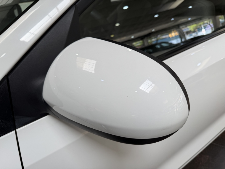 Kia Soluto Lx 1.4l Ac 5mt Full 2023  Usado en Grass & Arueste