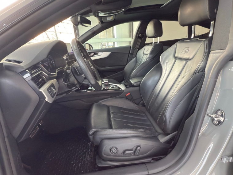Audi A5 Sportback 45 Tfsi Quattro 2.0 Aut	 2022 Usado en Automotriz Olea Flaño