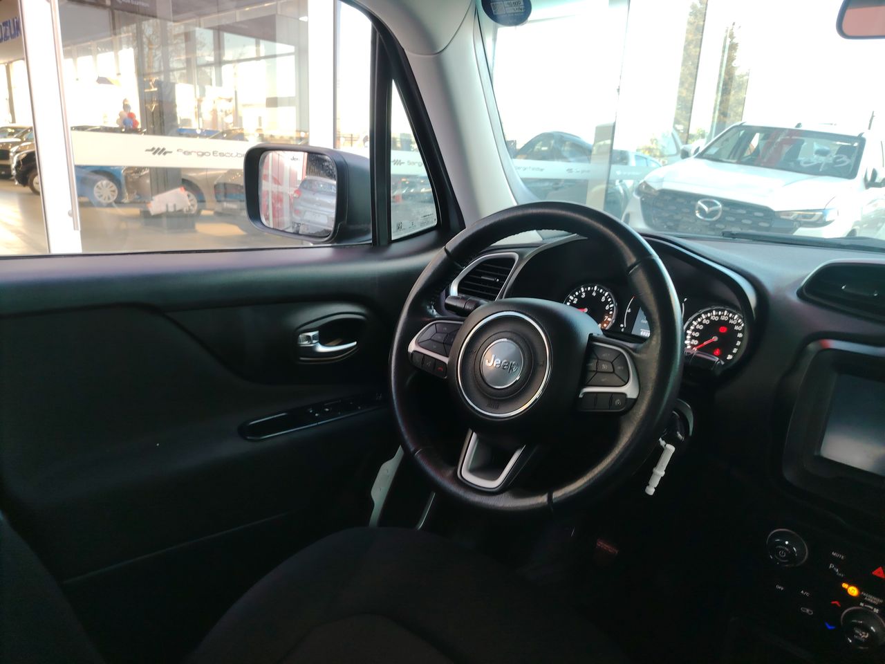 Jeep Renegade Renegade Sport 1.8 2022 Usado en Usados de Primera - Sergio Escobar