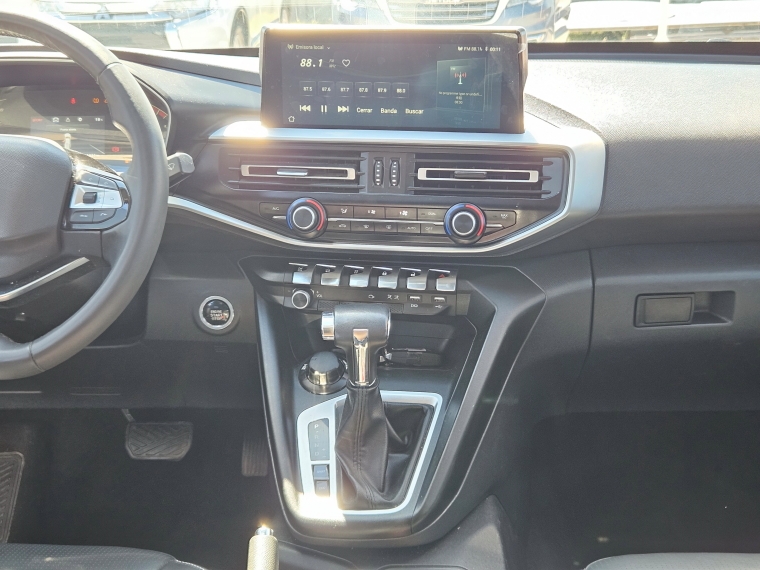 Peugeot Landtrek — foto 10 de 19