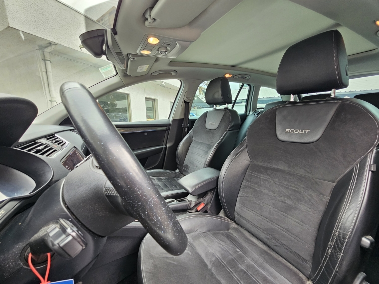 Skoda Octavia Octavia Scout 4x4 2.0 Aut Diesel 2019 Usado en Rosselot Usados
