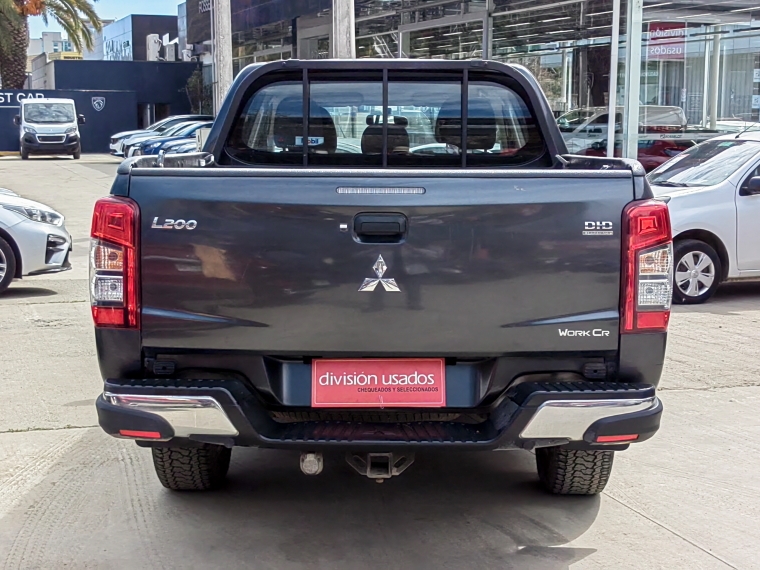 Mitsubishi L200 L200 D/c 2.4 Work Cr 4x2 Wf 2021 Usado en Rosselot Usados