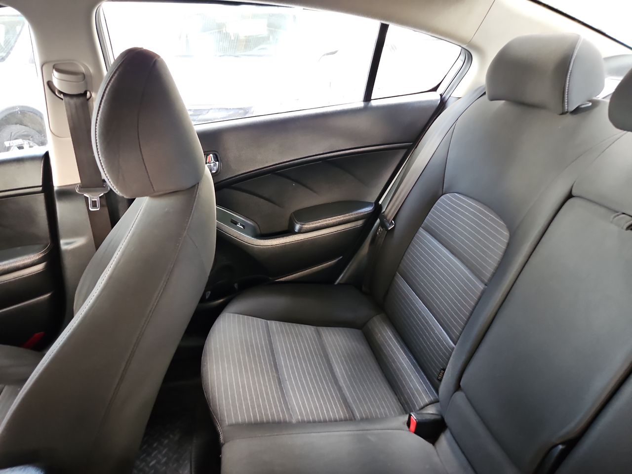 Kia Cerato Cerato Ex 1.6 Aut 2017 Usado en Usados de Primera - Sergio Escobar