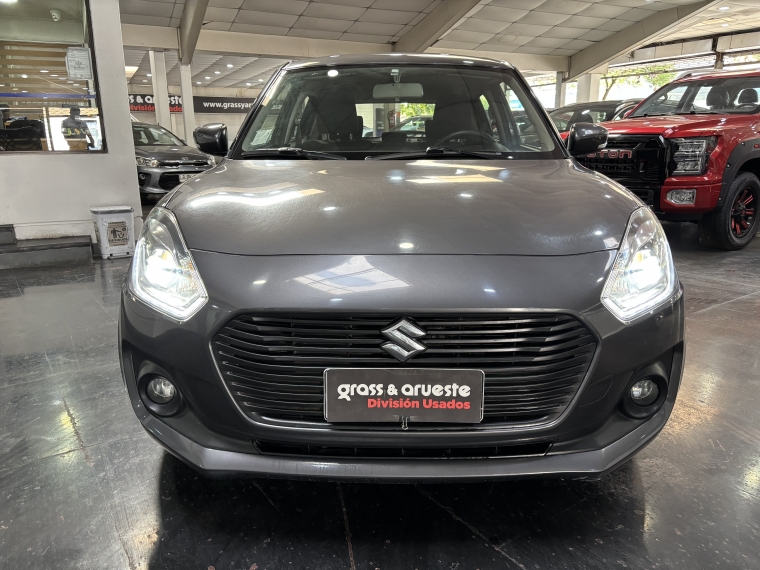 Suzuki Swift Glx Hb 1.2l 5mt Ac 2019  Usado en Grass & Arueste