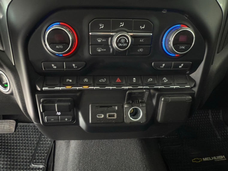Chevrolet Silverado 5.3 Aut Trail Boss 2019 Usado en Automotriz Olea Flaño