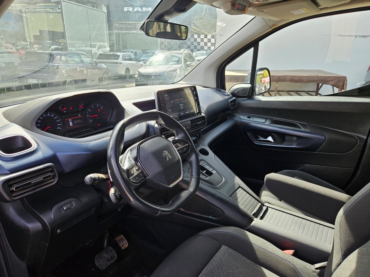Peugeot Rifter Rifter Bluehdi 130 1.5 At 2024 Usado en Rosselot Usados