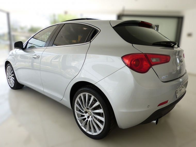 Alfa romeo Giulietta Tct 1.4 Aut 2015 Usado en Automotriz Olea Flaño